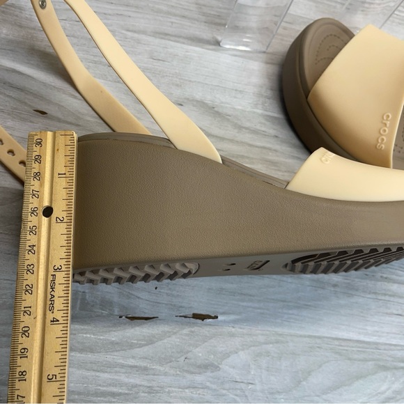 CROCS Brooklyn Ankle Strap Wedge LiteRide Comfort Sandal Beige Brown size 9 - Picture 15 of 16